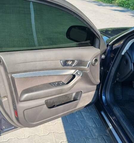 Синий Ауди А6, объемом двигателя 1.97 л и пробегом 241 тыс. км за 10500 $, фото 12 на Automoto.ua