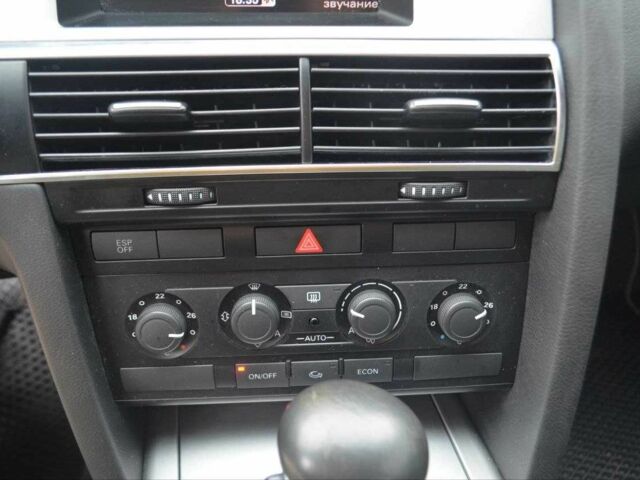 Синий Ауди А6, объемом двигателя 2 л и пробегом 230 тыс. км за 9600 $, фото 17 на Automoto.ua