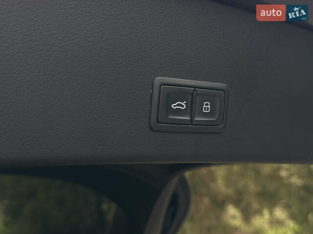 Ауди А6 2018 в Черкассах на Automoto.ua Синий Ауди А6, объемом двигателя 2.97 л и пробегом 212 тыс. км за 26350 $, фото 28 на Automoto.ua