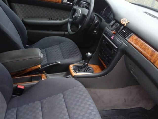 Синий Ауди А6, объемом двигателя 2.5 л и пробегом 342 тыс. км за 1900 $, фото 2 на Automoto.ua