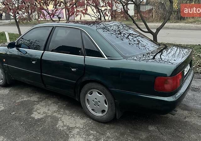 Зеленый Ауди А6, объемом двигателя 2.6 л и пробегом 285 тыс. км за 4000 $, фото 2 на Automoto.ua