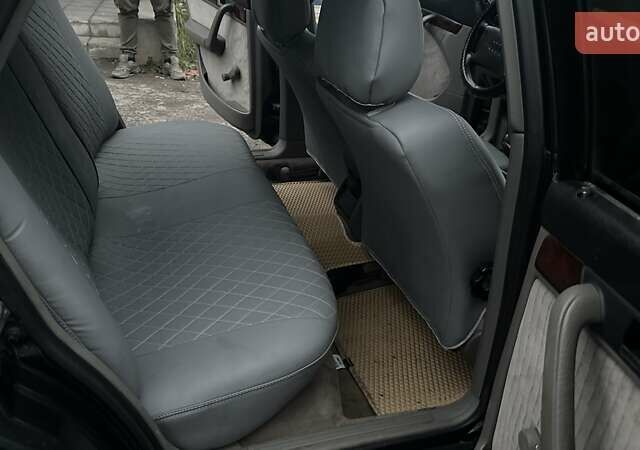 Зеленый Ауди А6, объемом двигателя 2.6 л и пробегом 285 тыс. км за 4000 $, фото 7 на Automoto.ua