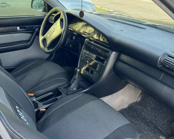 Зеленый Ауди А6, объемом двигателя 2 л и пробегом 500 тыс. км за 2500 $, фото 4 на Automoto.ua