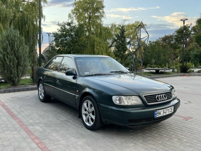 Зеленый Ауди А6, объемом двигателя 1.9 л и пробегом 300 тыс. км за 2848 $, фото 2 на Automoto.ua