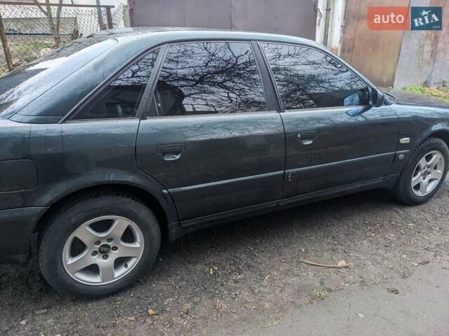 Зелений Ауді А6, об'ємом двигуна 1.98 л та пробігом 347 тис. км за 2650 $, фото 4 на Automoto.ua