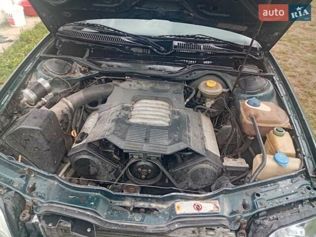 Зеленый Ауди А6, объемом двигателя 2.8 л и пробегом 300 тыс. км за 2100 $, фото 4 на Automoto.ua