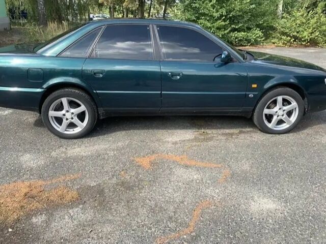 Зеленый Ауди А6, объемом двигателя 2.5 л и пробегом 321 тыс. км за 1388 $, фото 2 на Automoto.ua