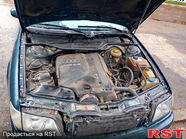 Зеленый Ауди А6, объемом двигателя 2.5 л и пробегом 350 тыс. км за 3700 $, фото 6 на Automoto.ua