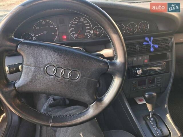 Зелений Ауді А6, об'ємом двигуна 2.46 л та пробігом 343 тис. км за 3000 $, фото 7 на Automoto.ua