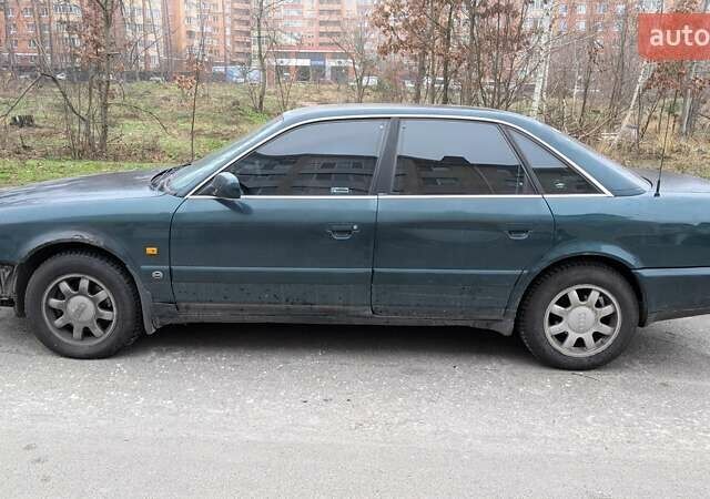 Зеленый Ауди А6, объемом двигателя 2.6 л и пробегом 285 тыс. км за 1200 $, фото 1 на Automoto.ua