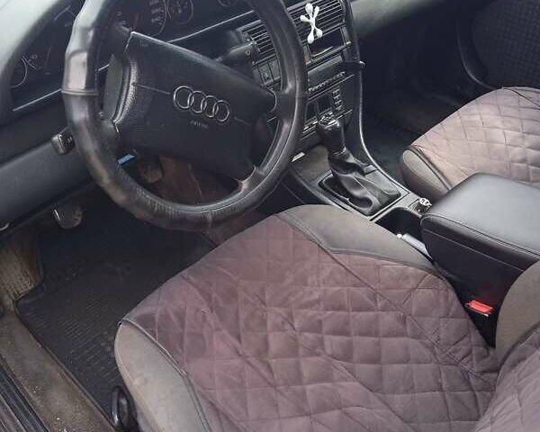 Зелений Ауді А6, об'ємом двигуна 1.8 л та пробігом 337 тис. км за 3700 $, фото 11 на Automoto.ua
