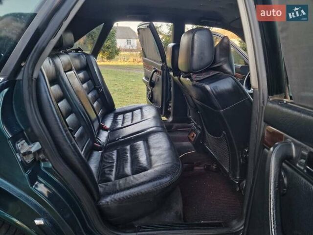 Зеленый Ауди А6, объемом двигателя 1.98 л и пробегом 358 тыс. км за 2200 $, фото 6 на Automoto.ua