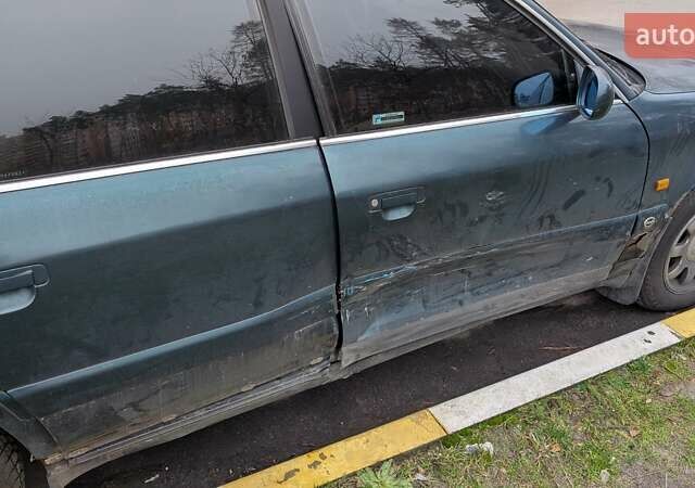 Зеленый Ауди А6, объемом двигателя 2.6 л и пробегом 285 тыс. км за 1200 $, фото 17 на Automoto.ua