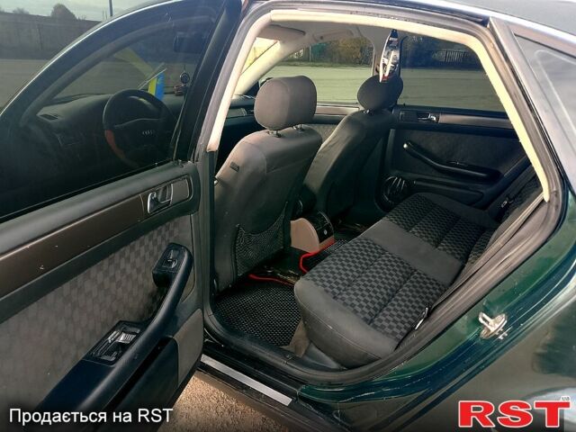 Зелений Ауді А6, об'ємом двигуна 1.8 л та пробігом 351 тис. км за 2799 $, фото 5 на Automoto.ua