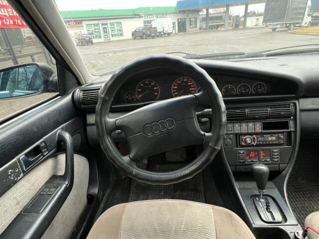 Зелений Ауді А6, об'ємом двигуна 2.6 л та пробігом 350 тис. км за 1500 $, фото 7 на Automoto.ua