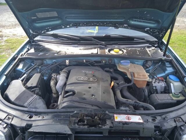 Зелений Ауді А6, об'ємом двигуна 1.9 л та пробігом 360 тис. км за 3870 $, фото 6 на Automoto.ua