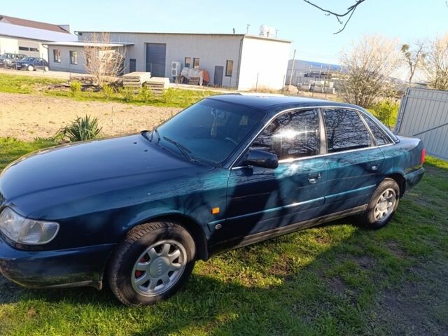 Зеленый Ауди А6, объемом двигателя 2.6 л и пробегом 440 тыс. км за 3700 $, фото 1 на Automoto.ua