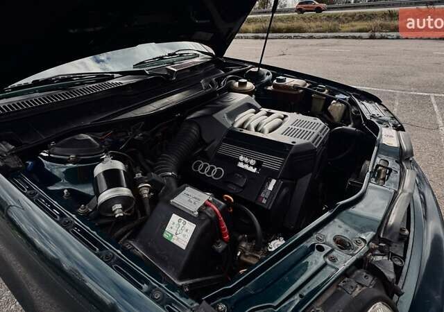 Зеленый Ауди А6, объемом двигателя 2.6 л и пробегом 407 тыс. км за 4000 $, фото 6 на Automoto.ua