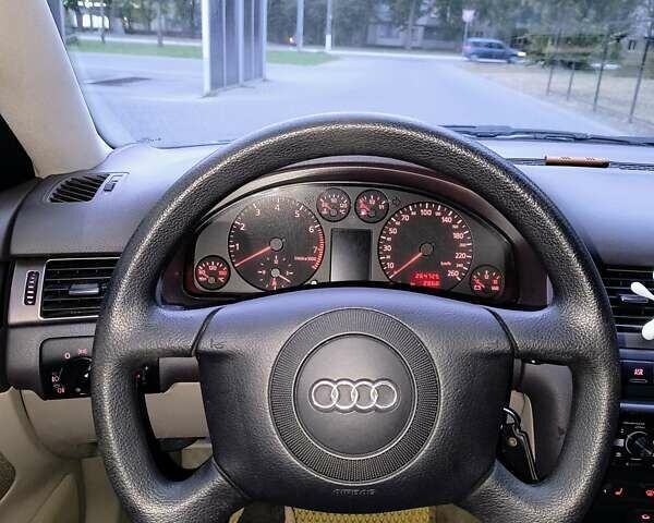 Зеленый Ауди А6, объемом двигателя 2.39 л и пробегом 265 тыс. км за 4600 $, фото 10 на Automoto.ua