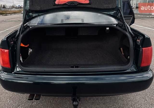 Зеленый Ауди А6, объемом двигателя 2.6 л и пробегом 407 тыс. км за 4000 $, фото 1 на Automoto.ua