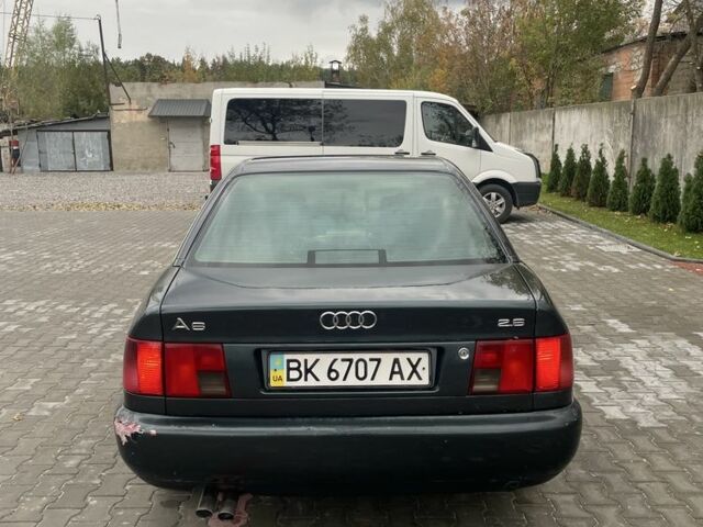 Зелений Ауді А6, об'ємом двигуна 2.6 л та пробігом 370 тис. км за 2100 $, фото 3 на Automoto.ua