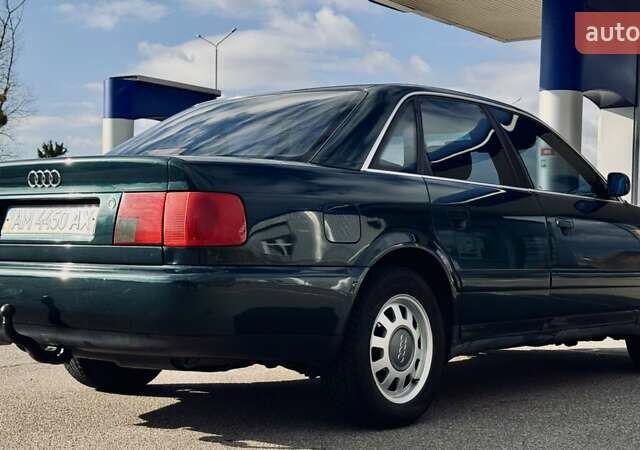 Зеленый Ауди А6, объемом двигателя 2.6 л и пробегом 407 тыс. км за 4000 $, фото 5 на Automoto.ua