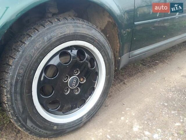 Зелений Ауді А6, об'ємом двигуна 2.4 л та пробігом 314 тис. км за 3600 $, фото 12 на Automoto.ua