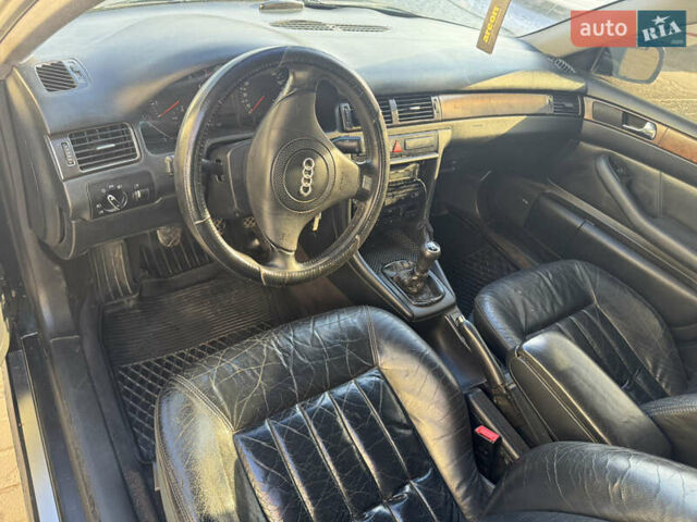 Зелений Ауді А6, об'ємом двигуна 2.4 л та пробігом 505 тис. км за 2800 $, фото 4 на Automoto.ua