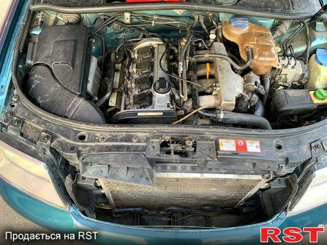 Зелений Ауді А6, об'ємом двигуна 1.8 л та пробігом 350 тис. км за 3550 $, фото 6 на Automoto.ua