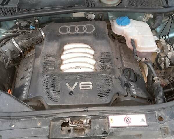 Зеленый Ауди А6, объемом двигателя 2.4 л и пробегом 225 тыс. км за 3500 $, фото 4 на Automoto.ua