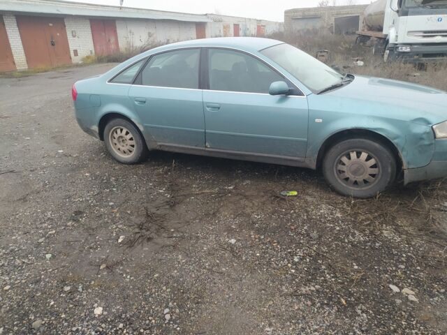 Зеленый Ауди А6, объемом двигателя 2.4 л и пробегом 290 тыс. км за 2900 $, фото 1 на Automoto.ua