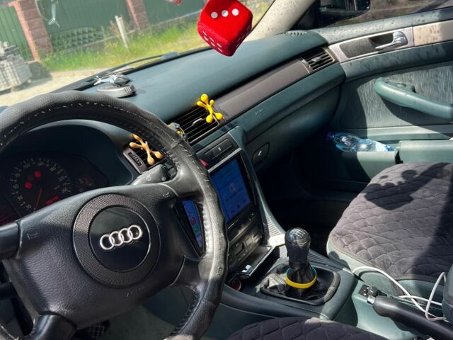Зелений Ауді А6, об'ємом двигуна 1.9 л та пробігом 300 тис. км за 2650 $, фото 5 на Automoto.ua