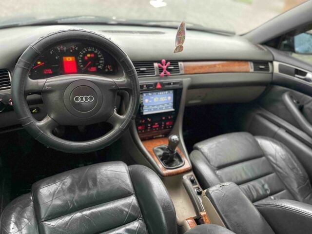 Зелений Ауді А6, об'ємом двигуна 2.4 л та пробігом 300 тис. км за 3500 $, фото 18 на Automoto.ua