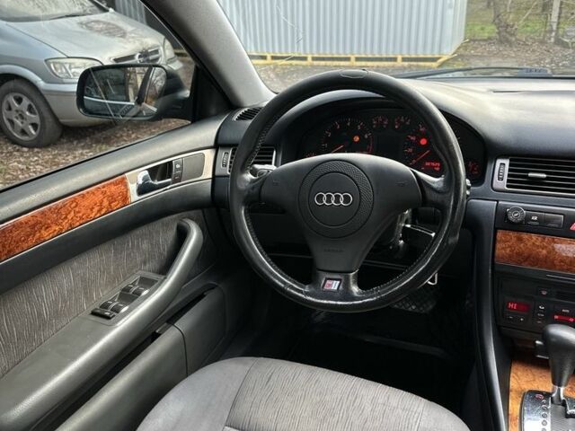 Зелений Ауді А6, об'ємом двигуна 2.4 л та пробігом 250 тис. км за 1750 $, фото 7 на Automoto.ua