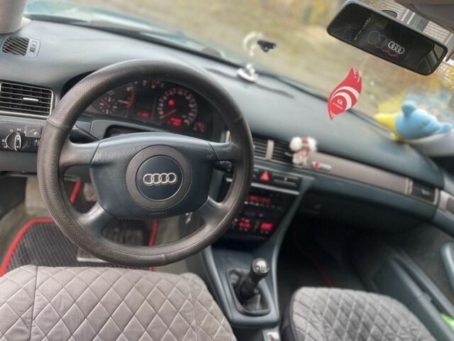 Ауді А6 1999 у Радомышле на Automoto.ua Зелений Ауді А6, об'ємом двигуна 1.8 л та пробігом 335 тис. км за 4000 $, фото 11 на Automoto.ua