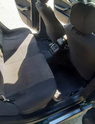 Ауді А6 1999 у Чернівцях на Automoto.ua Зелений Ауді А6, об'ємом двигуна 1.8 л та пробігом 320 тис. км за 3100 $, фото 4 на Automoto.ua