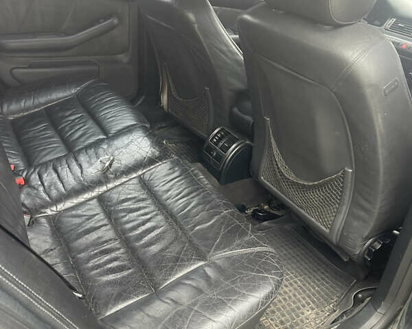 Зеленый Ауди А6, объемом двигателя 2.5 л и пробегом 369 тыс. км за 2850 $, фото 2 на Automoto.ua