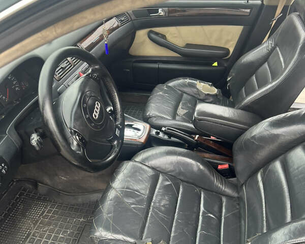 Ауди А6 2000 в Дрогобыче на Automoto.ua Зеленый Ауди А6, объемом двигателя 2.5 л и пробегом 200 тыс. км за 3300 $, фото 4 на Automoto.ua