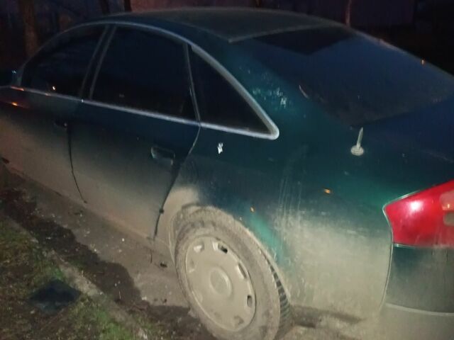 Зеленый Ауди А6, объемом двигателя 0 л и пробегом 385 тыс. км за 3000 $, фото 3 на Automoto.ua