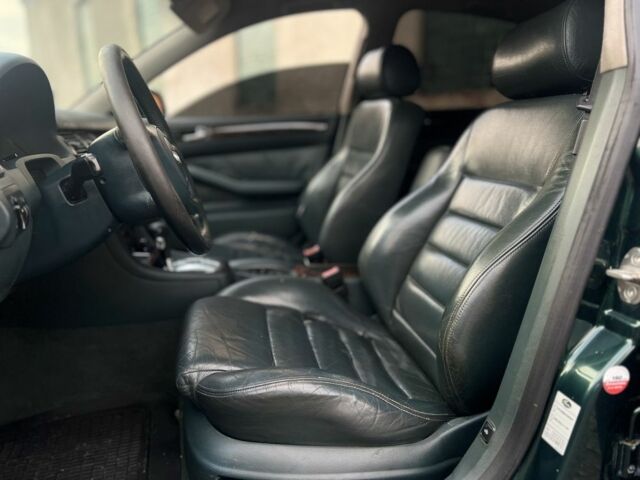 Зеленый Ауди А6, объемом двигателя 2.5 л и пробегом 300 тыс. км за 2400 $, фото 4 на Automoto.ua