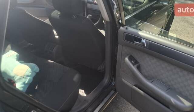 Зелений Ауді А6, об'ємом двигуна 3 л та пробігом 245 тис. км за 4600 $, фото 1 на Automoto.ua