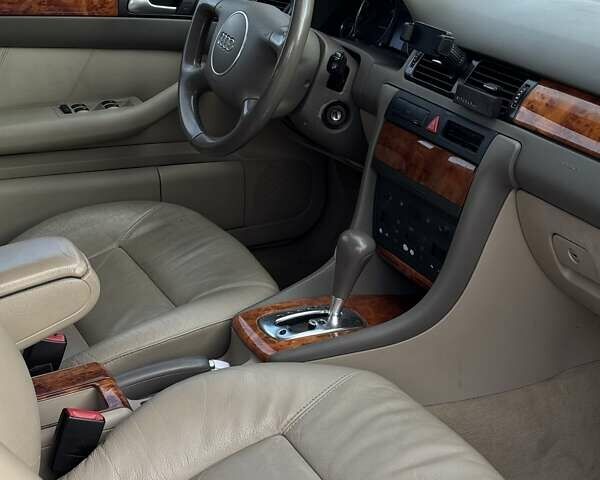 Зеленый Ауди А6, объемом двигателя 2.4 л и пробегом 286 тыс. км за 6261 $, фото 4 на Automoto.ua
