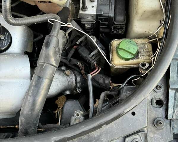 Зелений Ауді А6, об'ємом двигуна 2.5 л та пробігом 270 тис. км за 3750 $, фото 12 на Automoto.ua