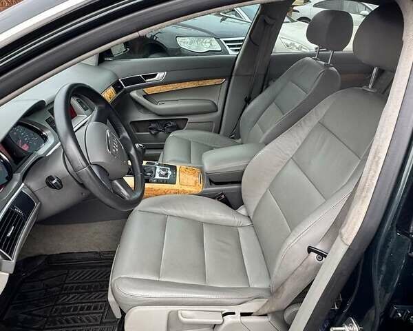 Зеленый Ауди А6, объемом двигателя 2.4 л и пробегом 240 тыс. км за 7000 $, фото 4 на Automoto.ua