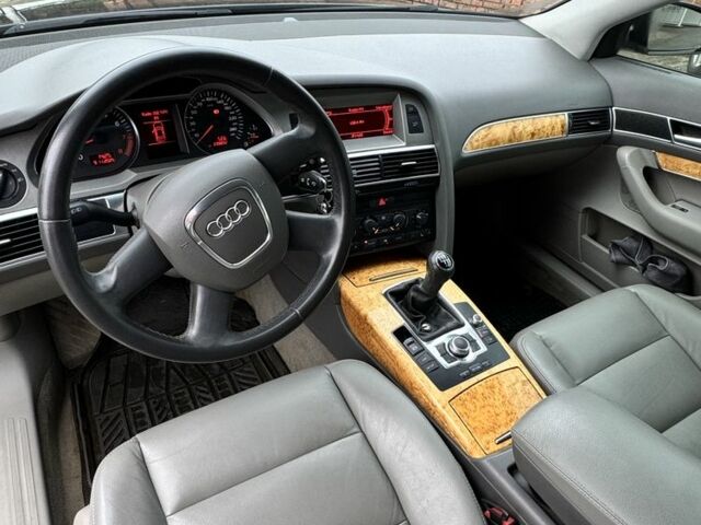 Зеленый Ауди А6, объемом двигателя 2.4 л и пробегом 240 тыс. км за 8500 $, фото 6 на Automoto.ua