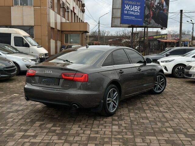 Зеленый Ауди А6, объемом двигателя 2 л и пробегом 212 тыс. км за 15900 $, фото 2 на Automoto.ua