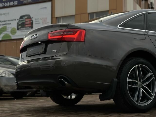 Зеленый Ауди А6, объемом двигателя 2 л и пробегом 212 тыс. км за 15900 $, фото 7 на Automoto.ua