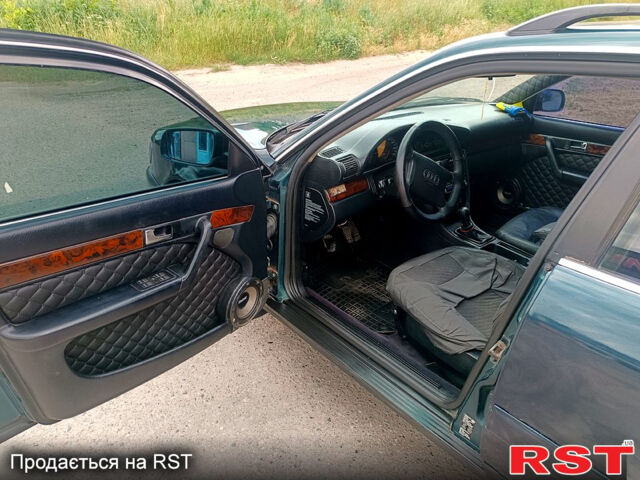 Зеленый Ауди А6, объемом двигателя 2.8 л и пробегом 452 тыс. км за 3500 $, фото 6 на Automoto.ua