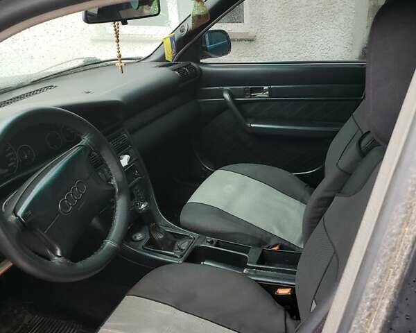 Зеленый Ауди А6, объемом двигателя 2.6 л и пробегом 410 тыс. км за 4000 $, фото 2 на Automoto.ua