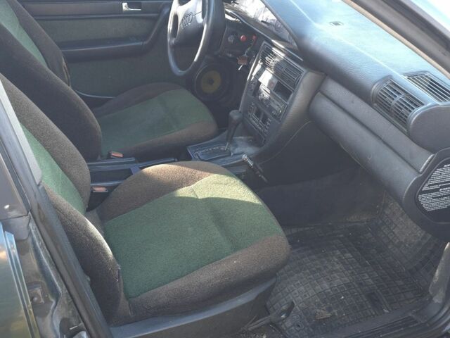 Зелений Ауді А6, об'ємом двигуна 0 л та пробігом 500 тис. км за 1900 $, фото 6 на Automoto.ua